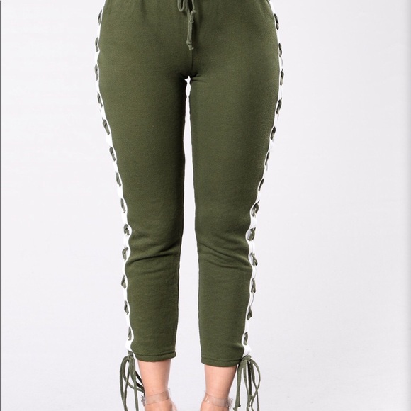 Fashion Nova Pants - Picture 2 of 3